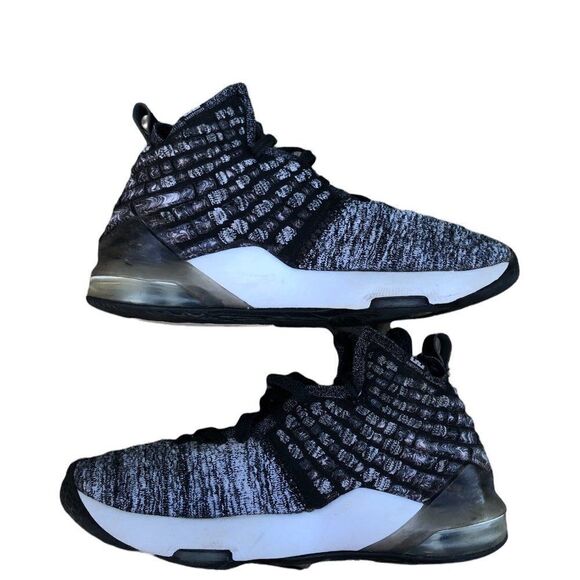 2019 Nike Lebron 17 Black White Size 6 - Picture 5 of 16